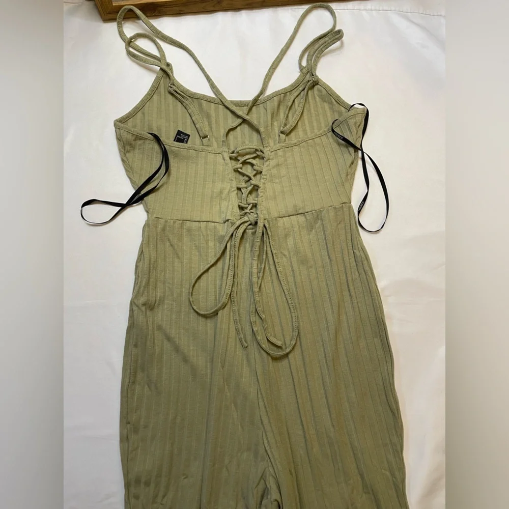 Forever 21 size small green jumpsuit - Picture 4 of 6